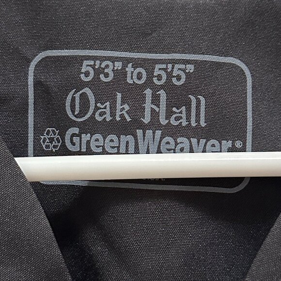 Black Graduation Gown 5'3" to 5'5" - Picture 2 of 2